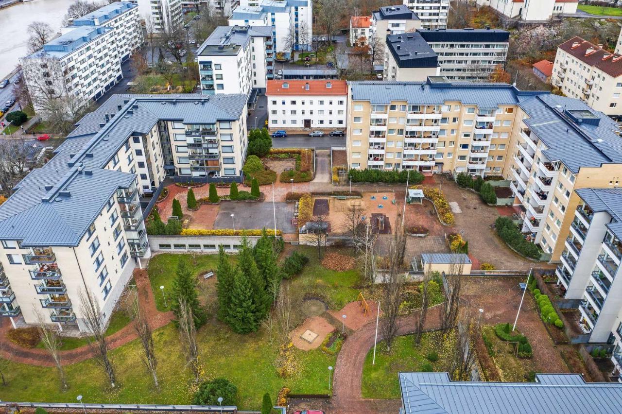 Apartment Sleepwell Tiili With Private Sauna And Parking Turku Bagian luar foto